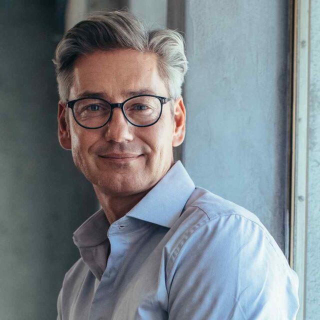https://ssinfotech.global/wp-content/uploads/2019/02/team_01-640x640.jpg